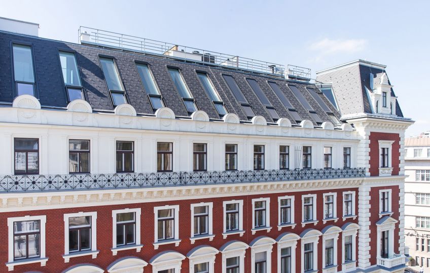Будинок-пам\'ятка архітектури в Австрії з сучасними даховими вікнами FAKRO