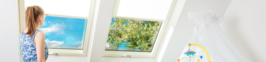 Складчаста штора APS популярний додаток до дахових вікон - FAKRO